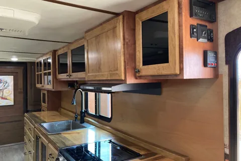 Jayco Feather 23RBM Travel Trailer
