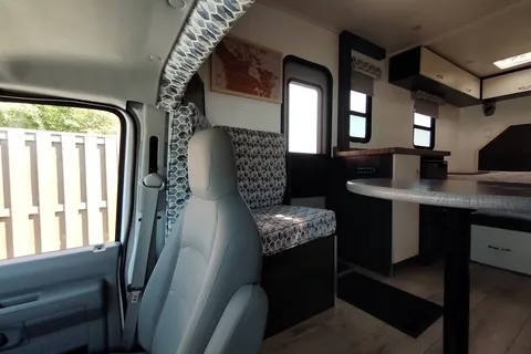 converted F 350 ford Ford 350 Class C
