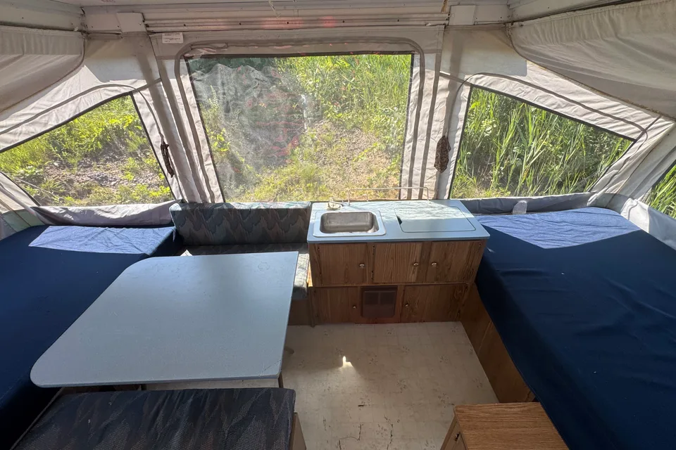 Ulysse's Coleman CEDAR 1993 Tent Trailer