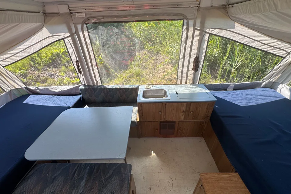 Ulysse's Coleman CEDAR 1993 Tent Trailer