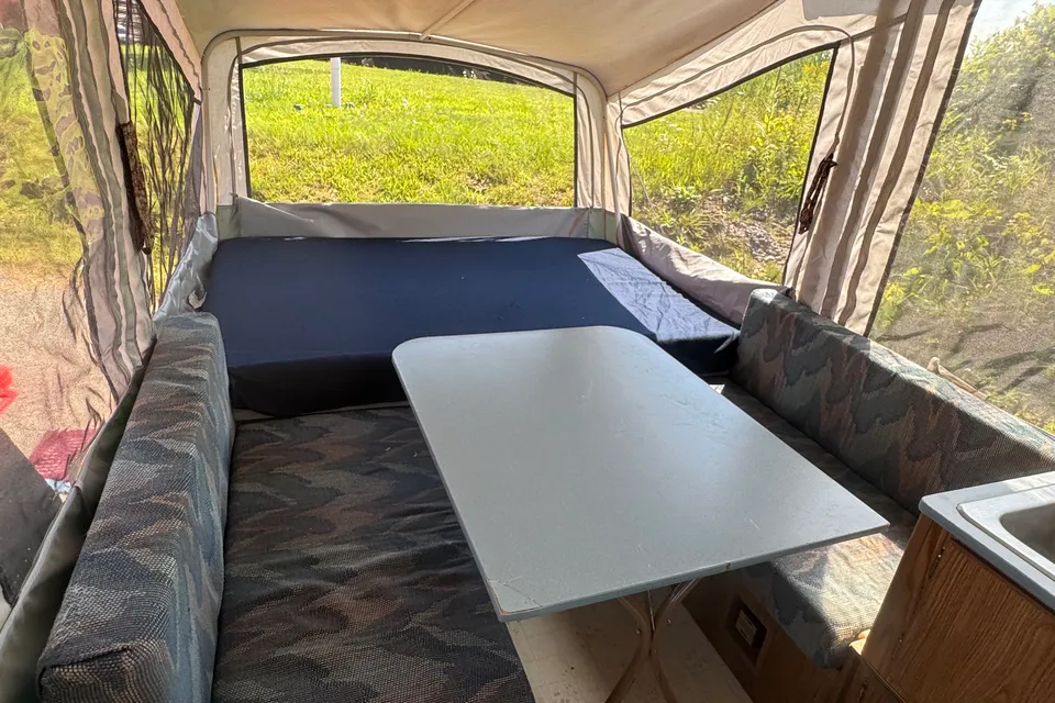 Ulysse's Coleman CEDAR 1993 Tent Trailer