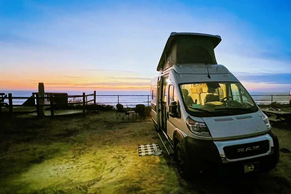 Off-Grid Adventure Ready! STARLINK Included - The Silver Lining