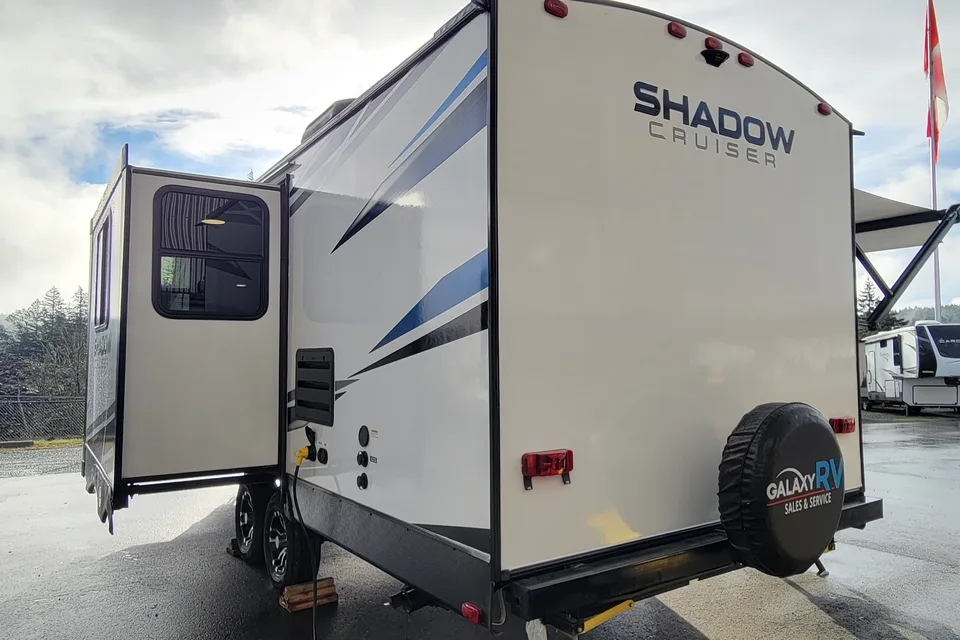 GM's Cruiser RV Shadow Cruiser 225RBS Travel Trailer