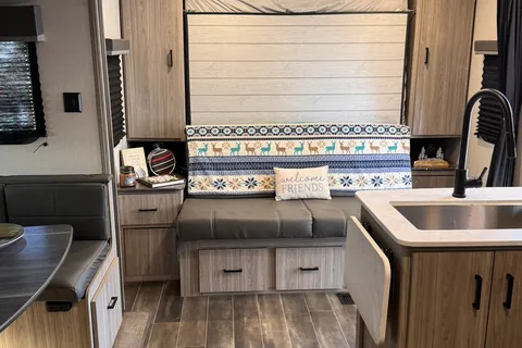 'Evelyn' 2023 Keystone RV Passport ACO2302