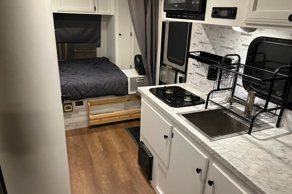 KZ Spree Escape 204S Travel Trailer