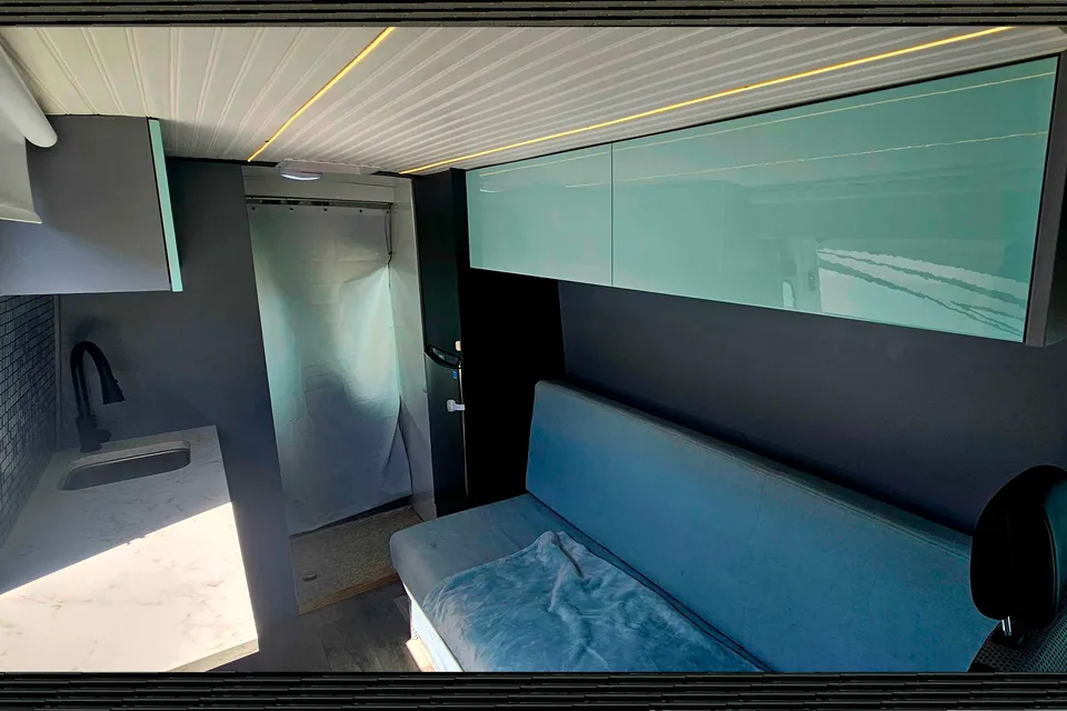 Colan's Mercedes-Benz Sprinter Class B