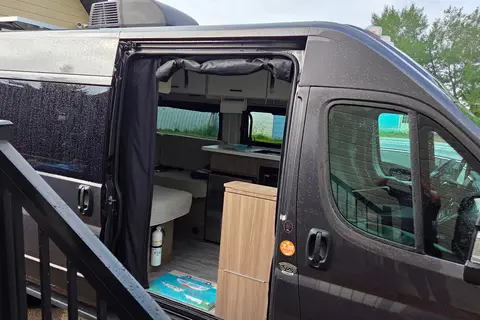 Eric Thor Motor Coach Ram Classe B