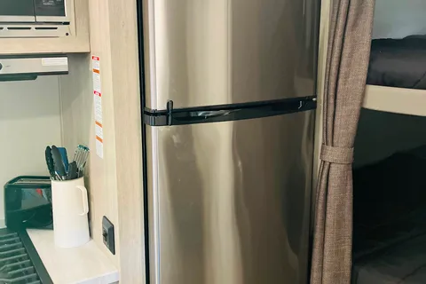 New Coachmen Catalina Summit 7