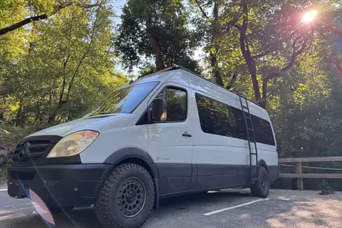 BearBnBReno Luxury ActiVan Mercedes-Benz Sprinter 2500 Campervan
