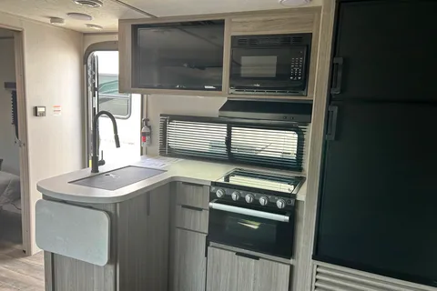 Nellie's Keystone Passport SL Travel Trailer