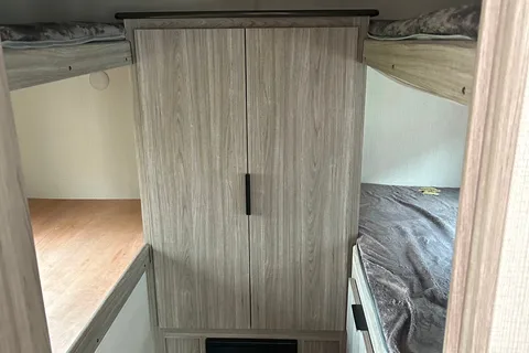 Nellie's Keystone Passport SL Travel Trailer