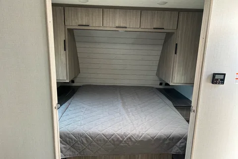Nellie's Keystone Passport SL Travel Trailer