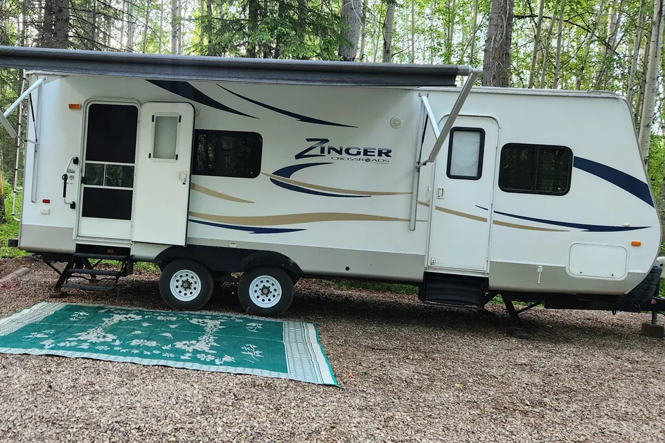 Stephanie's Cozy Crossroads Zinger
