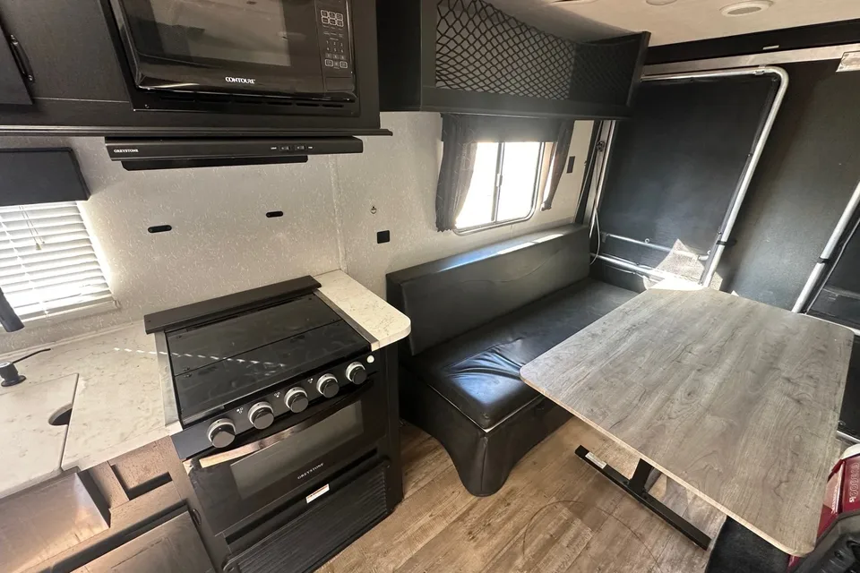 Grey Wolf rear drop patio with gate great for a family of 4 or just two!
