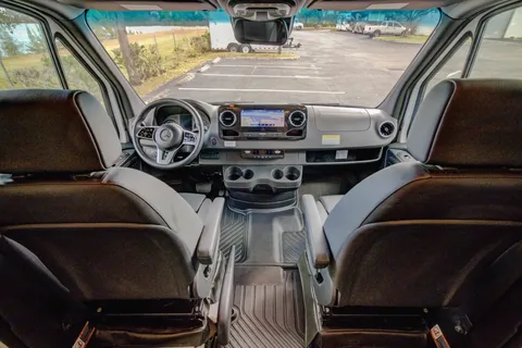 Entegra Coach QWEST 24T - Rusty's RV Adventure