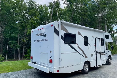 ⚓️ East Coast Getaway 🏕