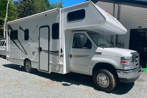 ⚓️ East Coast Getaway 🏕