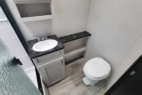 Family Friendly Bunkhouse/Outdoor Kitchen Travel Trailer