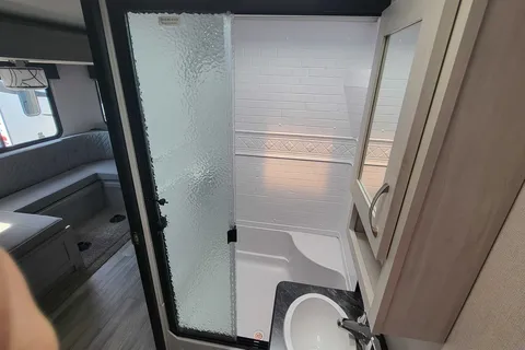 Family Friendly Bunkhouse/Outdoor Kitchen Travel Trailer