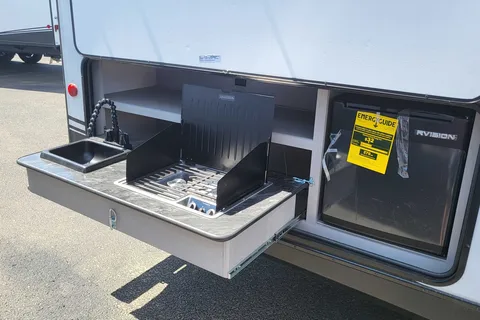 Family Friendly Bunkhouse/Outdoor Kitchen Travel Trailer