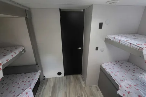 Family Friendly Bunkhouse/Outdoor Kitchen Travel Trailer