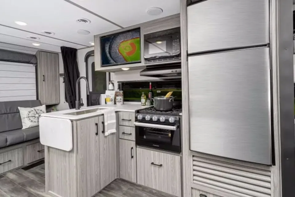 2022 Keystone Passport Bunk Model