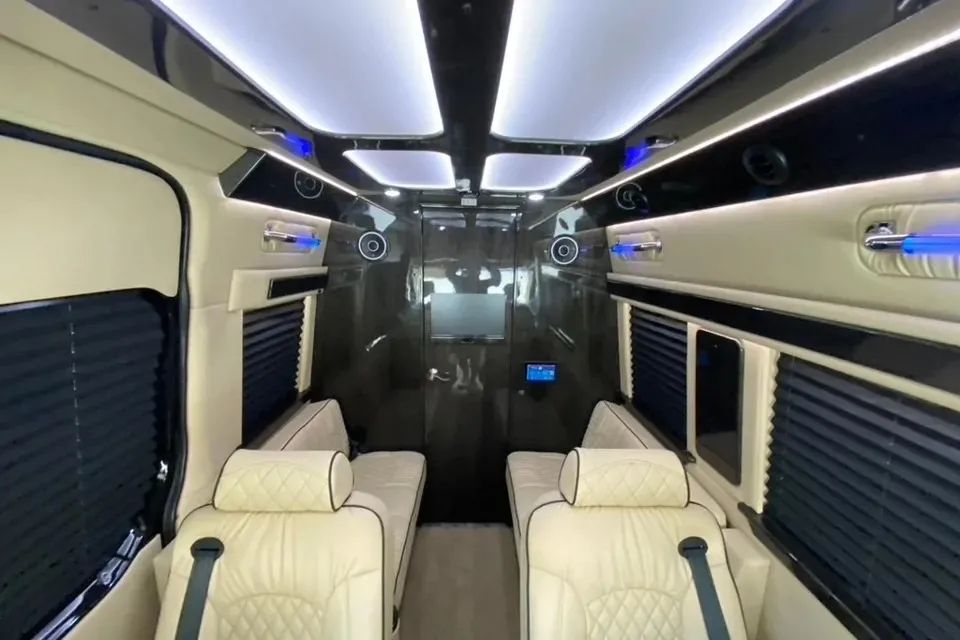 Mariann's Mercedes-Benz Ultimate Cruiser 144 Class B