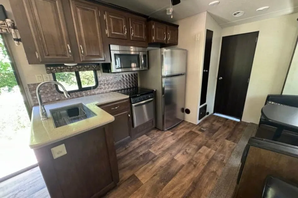 Derick's Forest River salem villa Travel Trailer