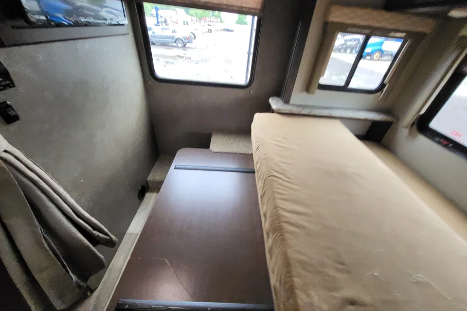 daniel's Thor Motor Coach Freedom Elite Class C