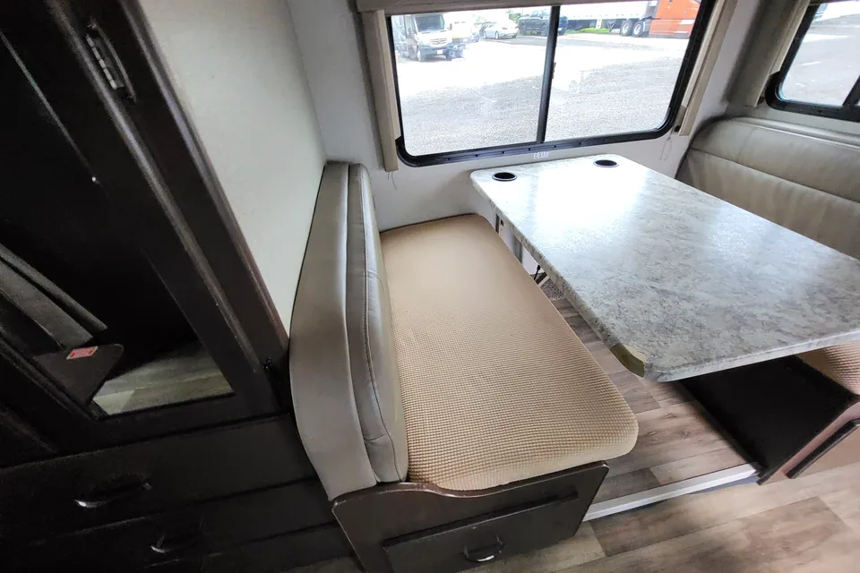 daniel's Thor Motor Coach Freedom Elite Class C