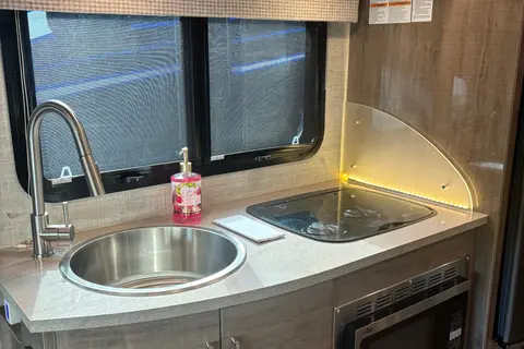 LA BELLE VIE en Jayco Classe C