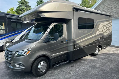 LA BELLE VIE en Jayco Classe C