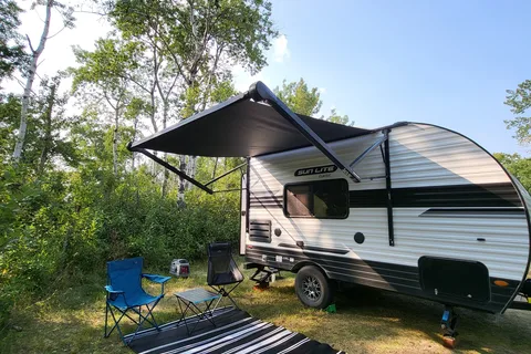 Sunset Park RV Sun Lite 16BH