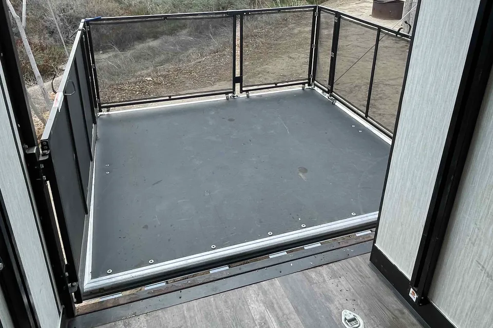 Wolf Pack Bunkhouse/Toyhauler