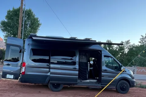 Clark's Chinook Bayside TB Class B, the Shadow