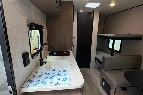 Family Fun - Starcraft Autumn Ridge 177BH Travel Trailer