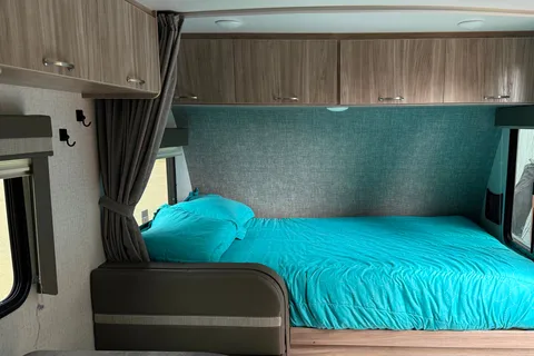 2023 Winnebago with bunks - only 3,400 lbs can tow with SUV