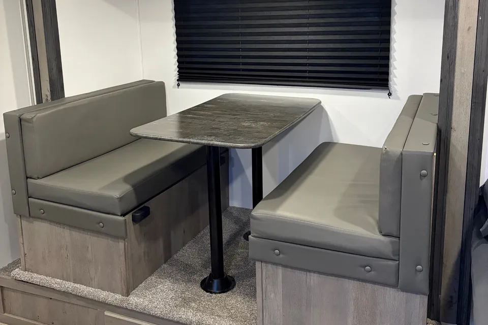 Adventure Bunkhouse w/ Slide Out-Easy Tow Camper Sleeps 5