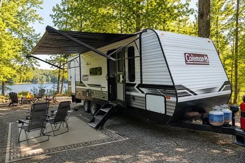 RS Récréatif Loc - L’oasis mobile | 8 voyageurs | Clef en main | Livraison Disponible