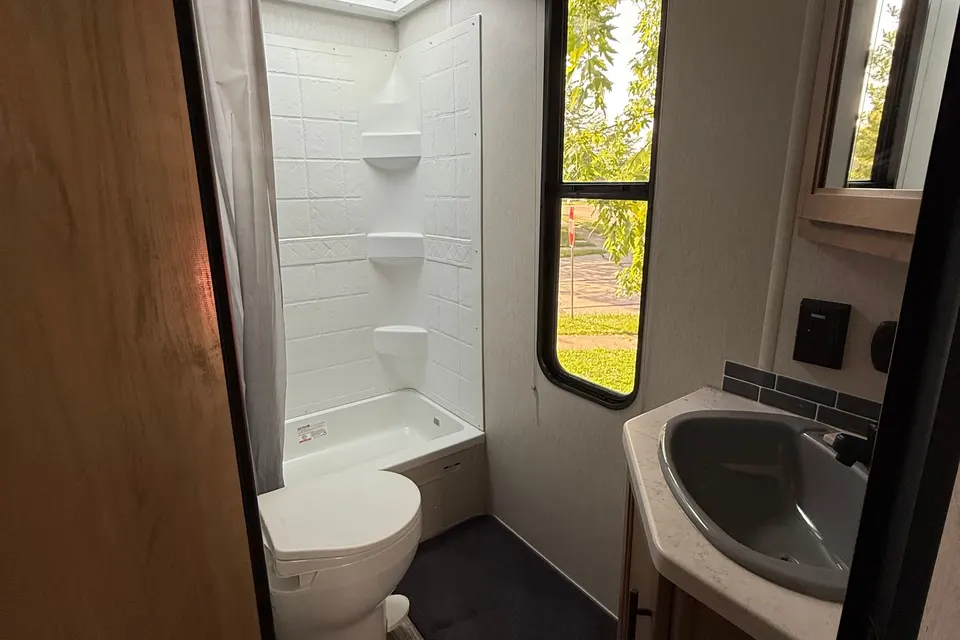 Brandon's Forest River Cherokee 264DBH Travel Trailer
