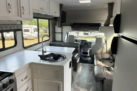 C03 - 8 Sleeper - The RV Rental Factory