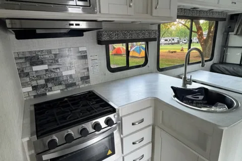 C03 - 8 Sleeper - The RV Rental Factory