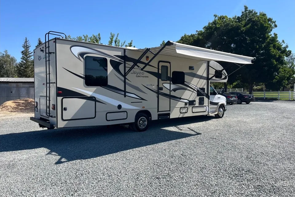 Nor-Cal RV Rental Jayco Greyhawk 31FK Class C