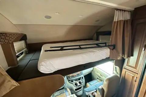 Nor-Cal RV Rental Jayco Greyhawk 31FK Class C