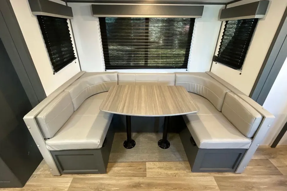 The Cozy Cruiser: 2022 Keystone Bullet Crossfire Family & Pet-Friendly!