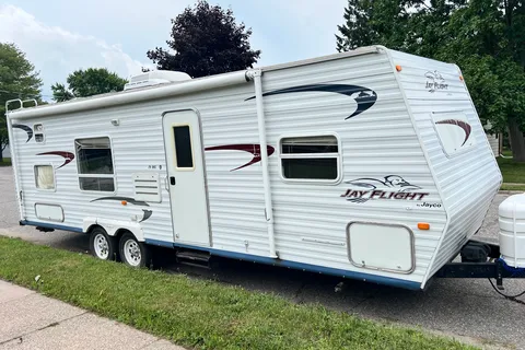 Mazerolle’s Jayco Jay Flight 29 BHS Travel Trailer