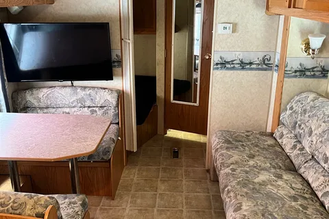 Mazerolle’s Jayco Jay Flight 29 BHS Travel Trailer