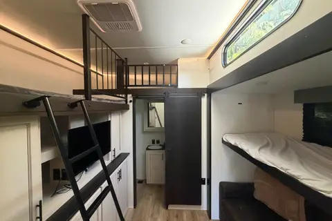 Happy Camper Family Friendly Forest River Sabre Fifth Wheel