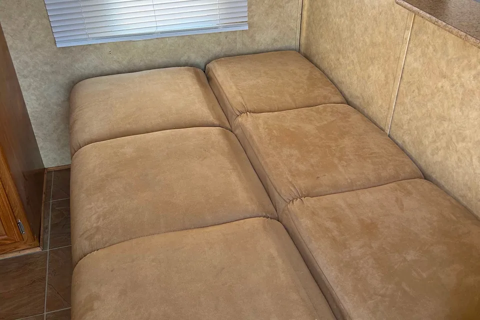 1-Dutchmen TRAVEL TRAILER / CAMPER / RV RENTAL