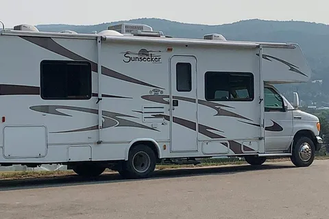 Francis Forest River Sunseeker Classe C